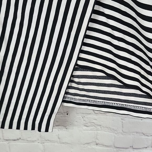 Cato 26/28 Black & White Striped Asymmetrical Hem Stretch Knit Pencil Skirt 4X - Picture 2 of 8